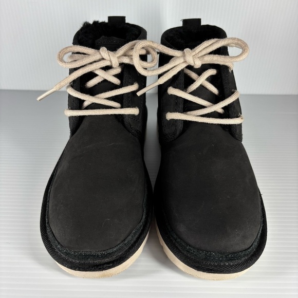 Ugg Boots Boys 2 Neumel Chukka Pull On Lace Up Wool Lined Outdoors Black Classic - Picture 4 of 6